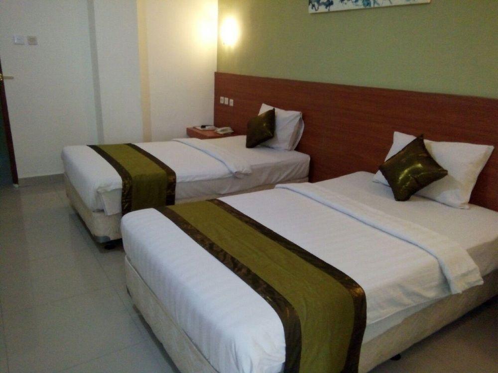 Reddoorz @ Raya Kuta Hotel Kuta  Exterior photo
