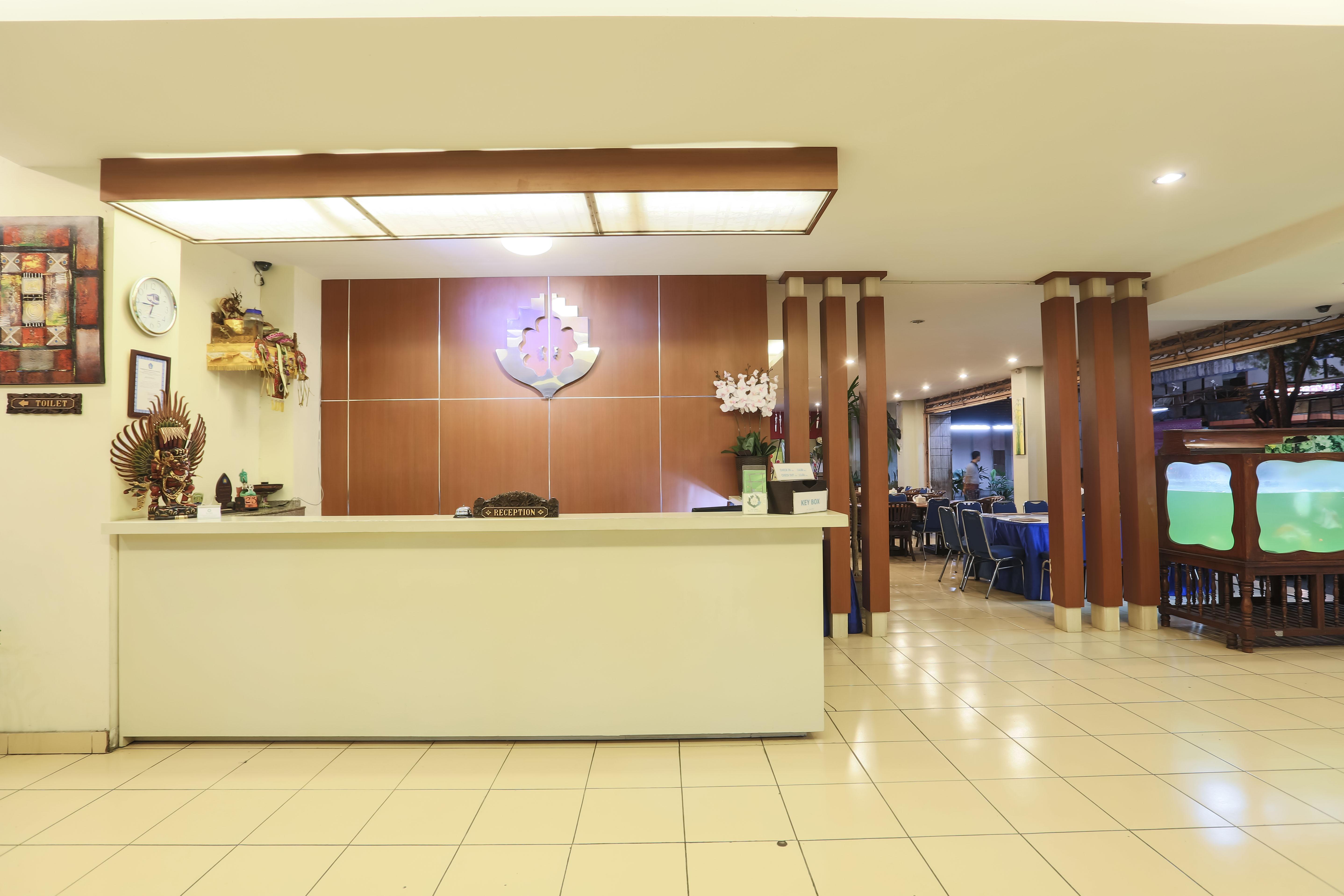 Reddoorz @ Raya Kuta Hotel Kuta  Exterior photo
