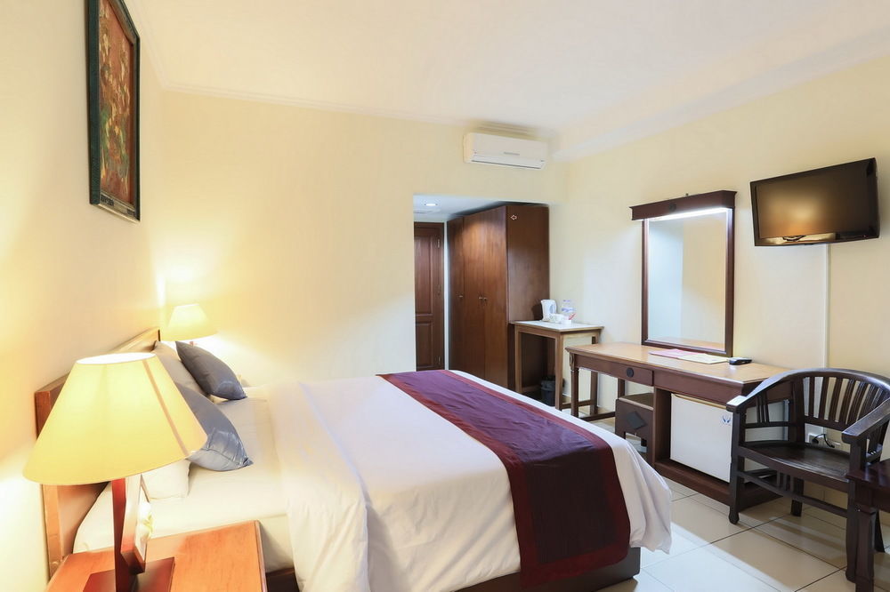 Reddoorz @ Raya Kuta Hotel Kuta  Exterior photo