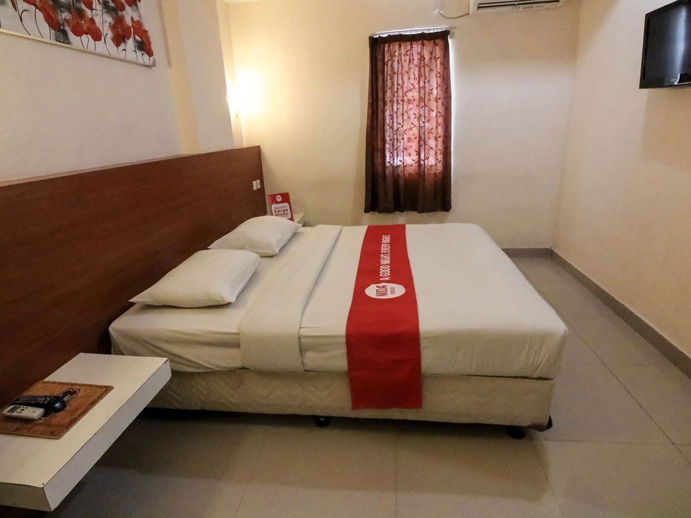 Reddoorz @ Raya Kuta Hotel Kuta  Exterior photo