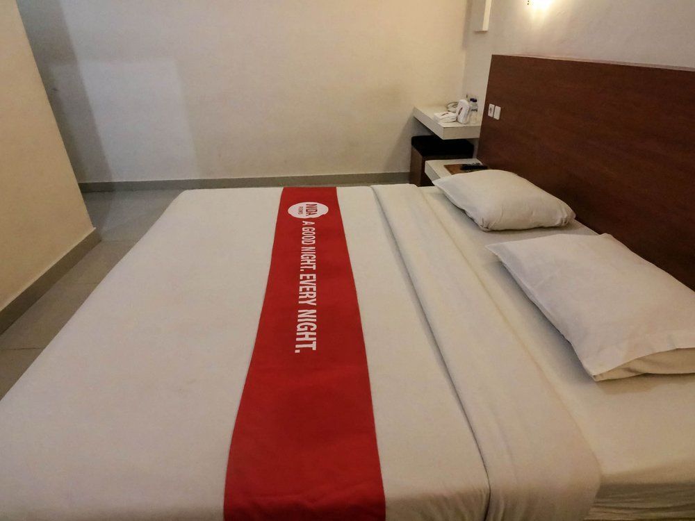 Reddoorz @ Raya Kuta Hotel Kuta  Exterior photo