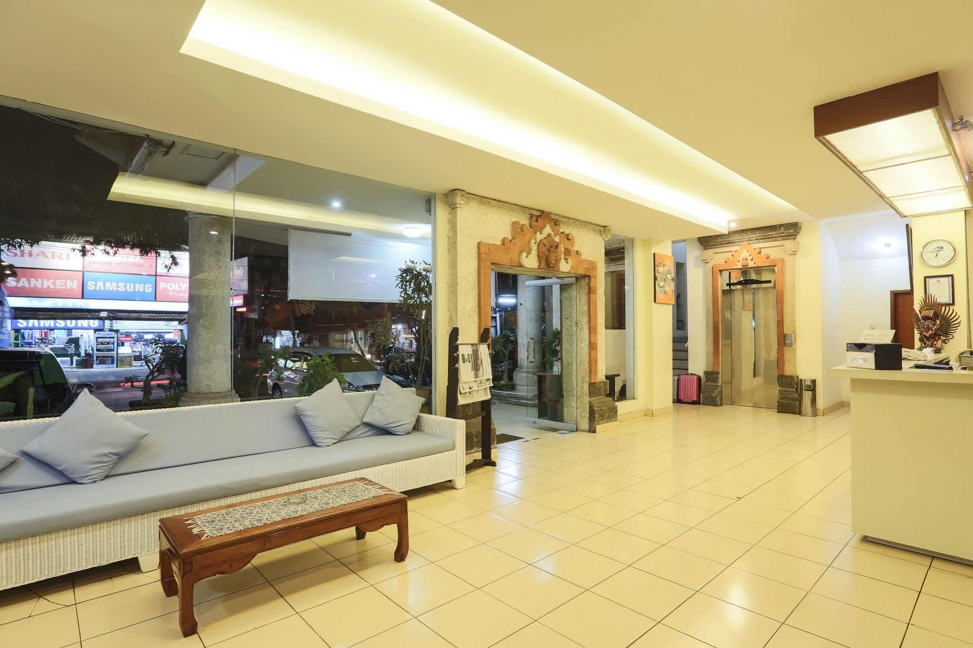 Reddoorz @ Raya Kuta Hotel Kuta  Exterior photo