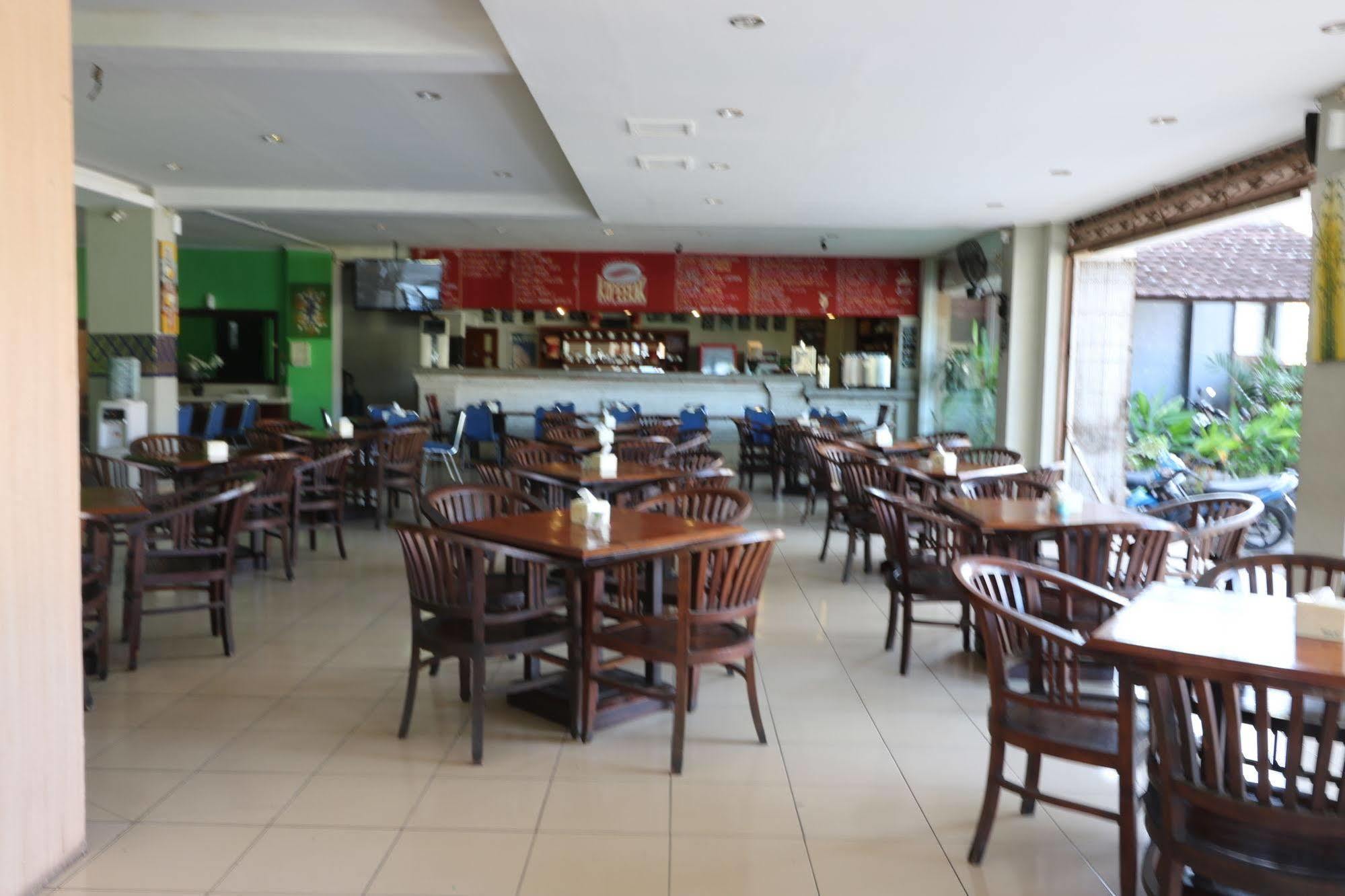 Reddoorz @ Raya Kuta Hotel Kuta  Exterior photo