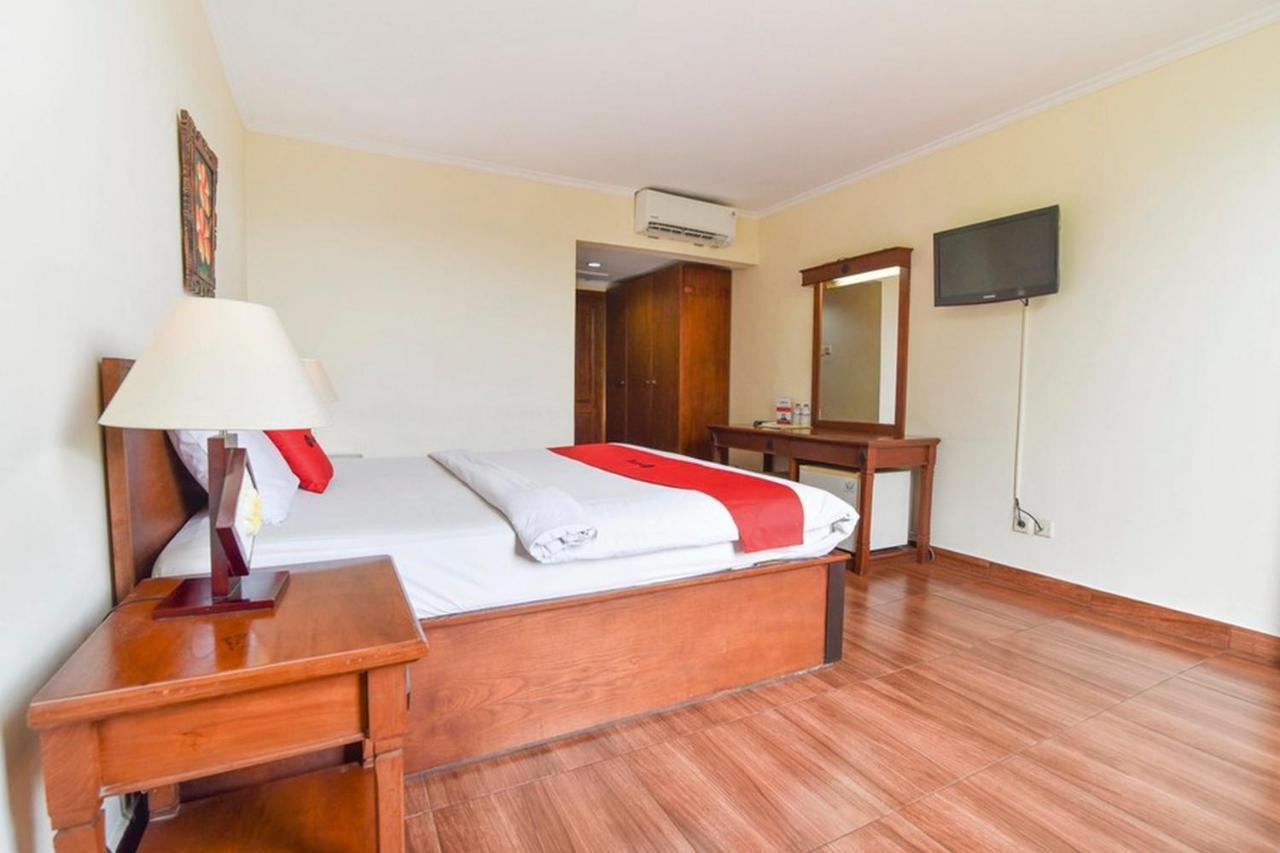 Reddoorz @ Raya Kuta Hotel Kuta  Exterior photo