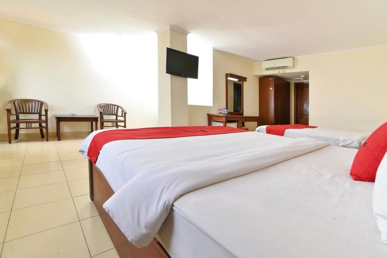 Reddoorz @ Raya Kuta Hotel Kuta  Exterior photo