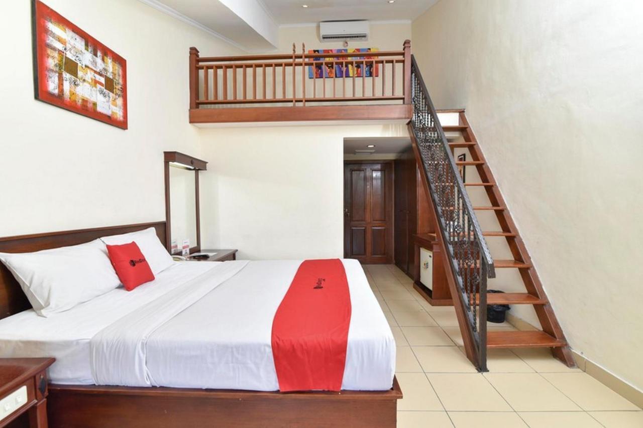 Reddoorz @ Raya Kuta Hotel Kuta  Exterior photo