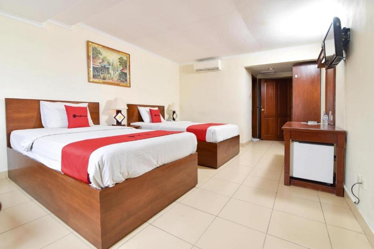 Reddoorz @ Raya Kuta Hotel Kuta  Exterior photo